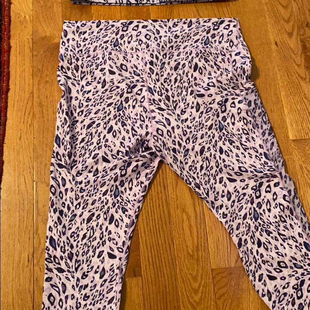 Fabletics Set - Picture 6 of 7